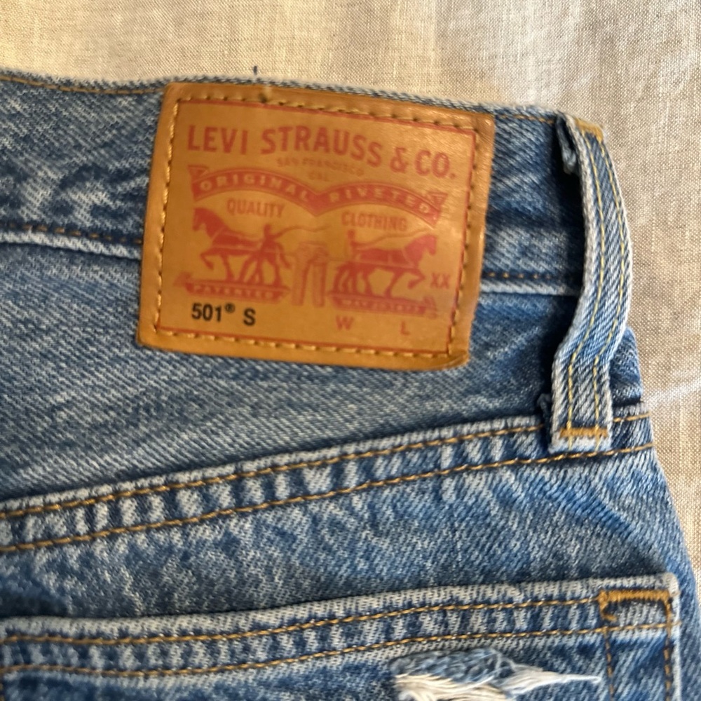 Levi’s 501s - Picture 3 of 4